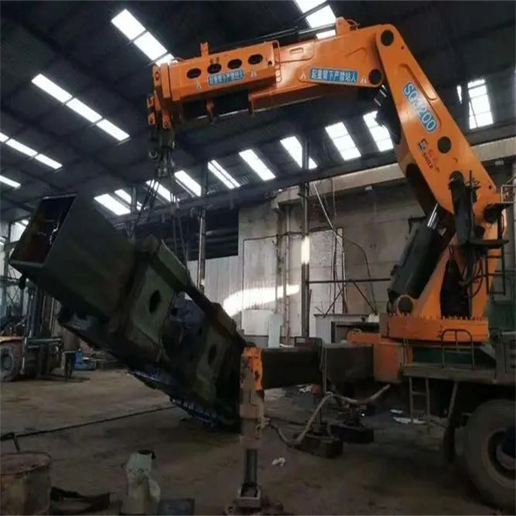 泰州姜堰200吨折臂吊出租